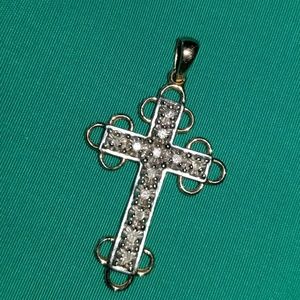 10k yellow gold cross with diamante chip set